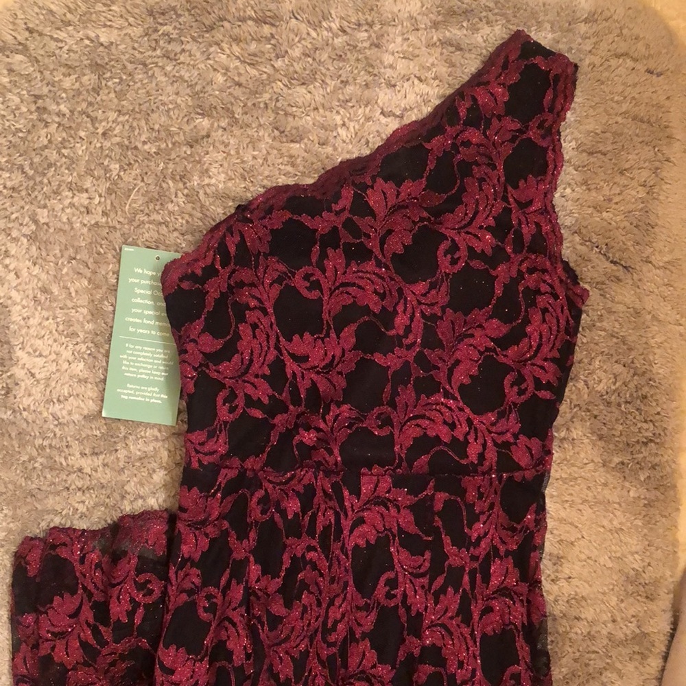 One Shoulder Burgundy Sparkly Party Gown